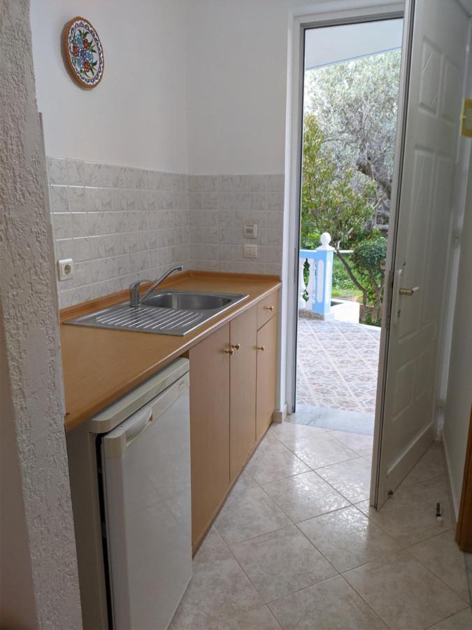 Chrysa Apartment *